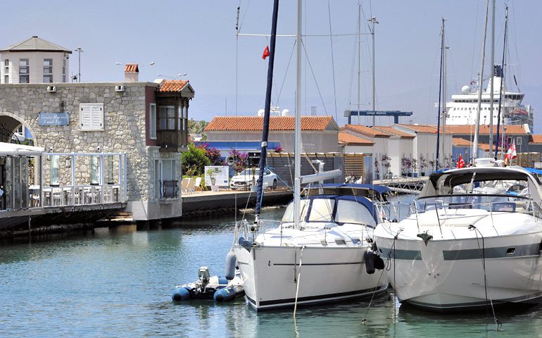 ÇEŞME MARINA İZMİR 11